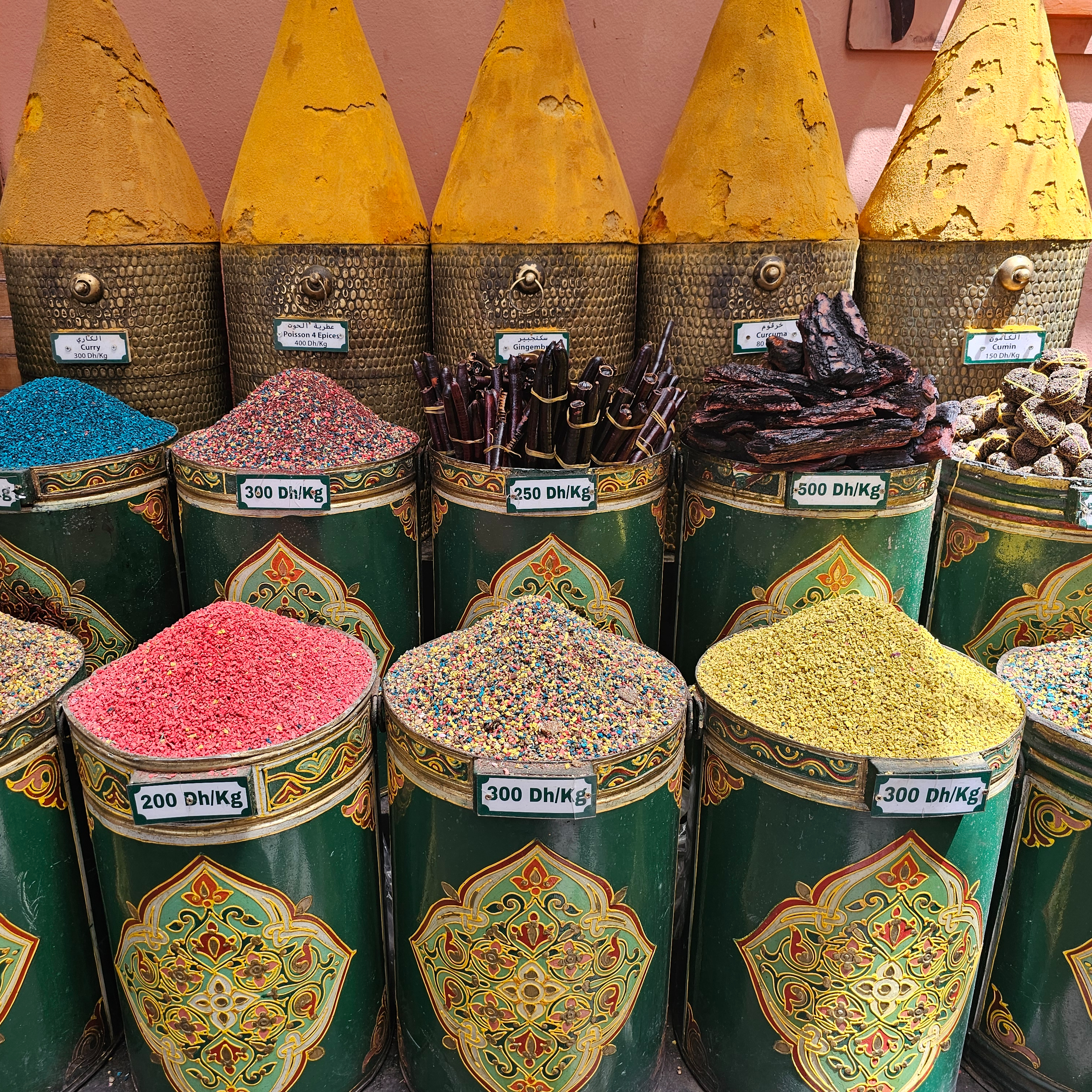 A photo of a bunch of colourful Moroccan spices at the Souk in Marrakech